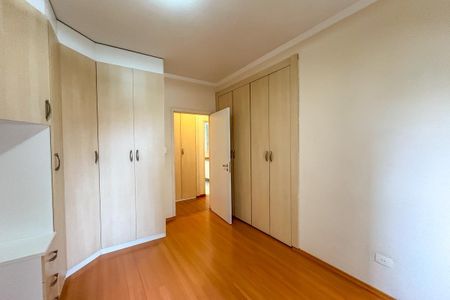 Apartamento à venda com 120m², 3 quartos e 2 vagas Apartamento à venda com 120m², 3 quartos e 2 vagasQuarto 1