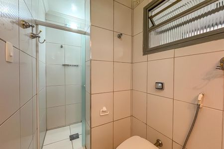 Apartamento à venda com 120m², 3 quartos e 2 vagas Apartamento à venda com 120m², 3 quartos e 2 vagasBanheiro Social