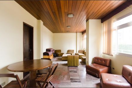Apartamento à venda com 120m², 3 quartos e 2 vagas Apartamento à venda com 120m², 3 quartos e 2 vagasÁrea comum