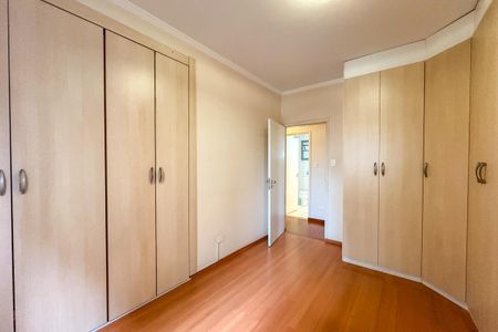 Apartamento à venda com 120m², 3 quartos e 2 vagas Apartamento à venda com 120m², 3 quartos e 2 vagasQuarto 2