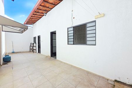 Casa para alugar com 300m², 5 quartos e 2 vagasEdícula
