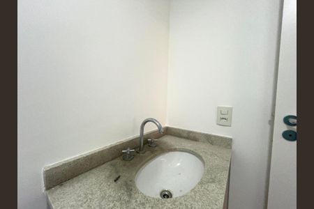 Apartamento à venda com 30m², 1 quarto e sem vagaBanheiro da Suíte