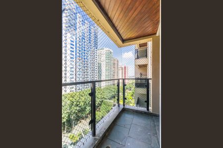 Apartamento à venda com 164m², 3 quartos e 2 vagasSacada da Sala