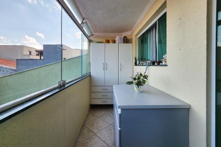 Casa à venda com 250m², 3 quartos e 6 vagasÁrea de Serviço 1