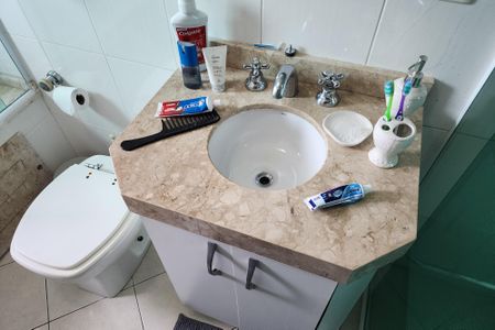 Casa à venda com 250m², 3 quartos e 6 vagasBanheiro da Suíte 1