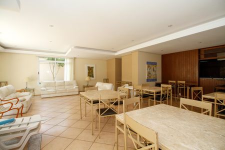 Apartamento à venda com 100m², 3 quartos e 2 vagasÁrea Comum - Salão de Festas