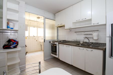 Apartamento à venda com 100m², 3 quartos e 2 vagasCozinha