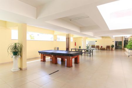 Apartamento para alugar com 67m², 2 quartos e 1 vagaÁrea comum - Salão de Jogos