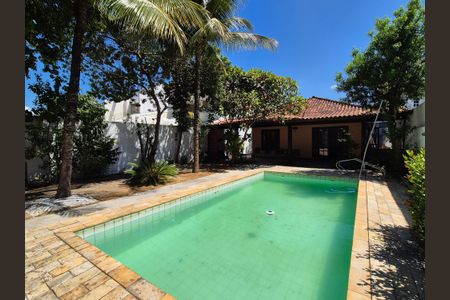 Casa para alugar com 470m², 3 quartos e 3 vagasÁrea externa