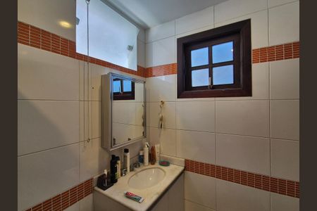 Casa para alugar com 470m², 3 quartos e 3 vagasBanheiro da Suíte 2