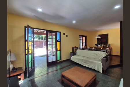 Casa para alugar com 470m², 3 quartos e 3 vagasSala