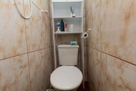 Casa para alugar com 50m², 1 quarto e sem vaga Casa para alugar com 50m², 1 quarto e sem vagaBanheiro