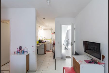 Apartamento à venda com 40m², 2 quartos e 1 vaga Apartamento à venda com 40m², 2 quartos e 1 vagaCozinha e Área de Serviço