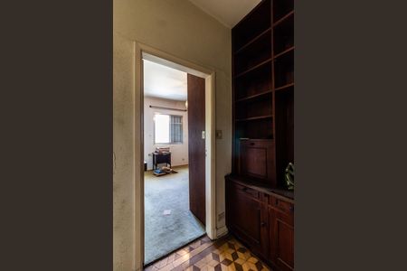 Casa à venda com 500m², 4 quartos e 16 vagas Casa à venda com 500m², 4 quartos e 16 vagasQuarto 2