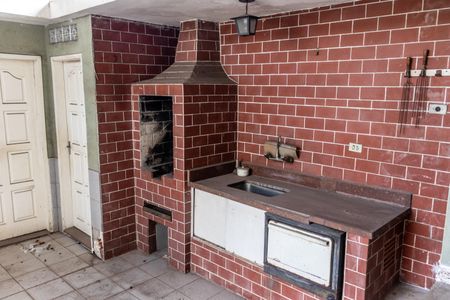 Casa à venda com 500m², 4 quartos e 16 vagas Casa à venda com 500m², 4 quartos e 16 vagasChurrasqueira