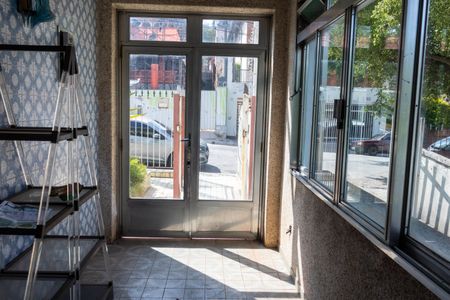 Casa à venda com 500m², 4 quartos e 16 vagas Casa à venda com 500m², 4 quartos e 16 vagasHall de entrada