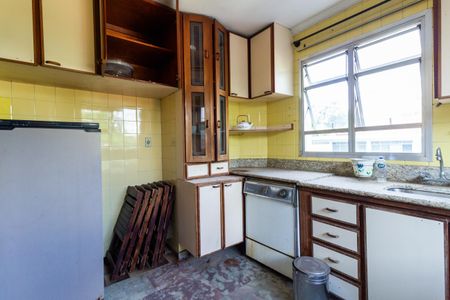 Casa à venda com 500m², 4 quartos e 16 vagas Casa à venda com 500m², 4 quartos e 16 vagasCozinha