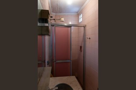 Casa à venda com 500m², 4 quartos e 16 vagas Casa à venda com 500m², 4 quartos e 16 vagasBanheiro de Serviço