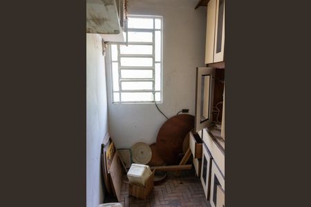 Casa à venda com 500m², 4 quartos e 16 vagas Casa à venda com 500m², 4 quartos e 16 vagasDespensa