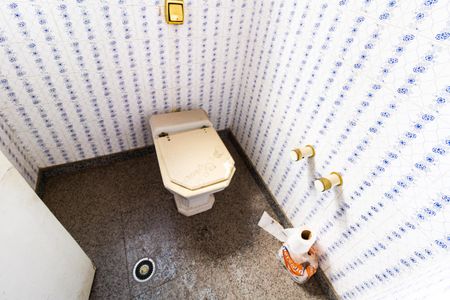 Casa à venda com 500m², 4 quartos e 16 vagas Casa à venda com 500m², 4 quartos e 16 vagasLavabo