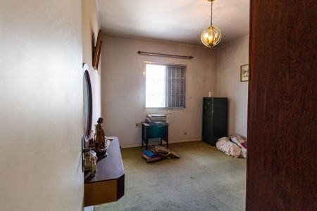 Casa à venda com 500m², 4 quartos e 16 vagas Casa à venda com 500m², 4 quartos e 16 vagasQuarto 2