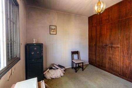 Casa à venda com 500m², 4 quartos e 16 vagas Casa à venda com 500m², 4 quartos e 16 vagasQuarto 2