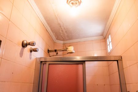 Casa à venda com 500m², 4 quartos e 16 vagas Casa à venda com 500m², 4 quartos e 16 vagasBanheiro de Serviço