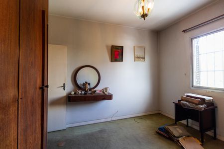 Casa à venda com 500m², 4 quartos e 16 vagas Casa à venda com 500m², 4 quartos e 16 vagasQuarto 2