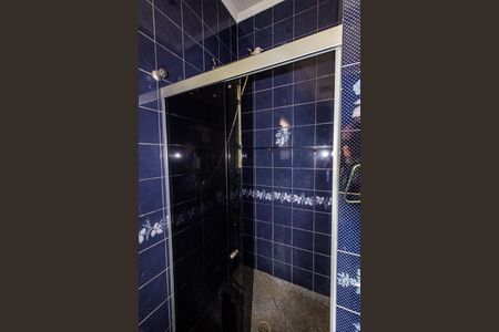 Casa à venda com 500m², 4 quartos e 16 vagas Casa à venda com 500m², 4 quartos e 16 vagasBanheiro