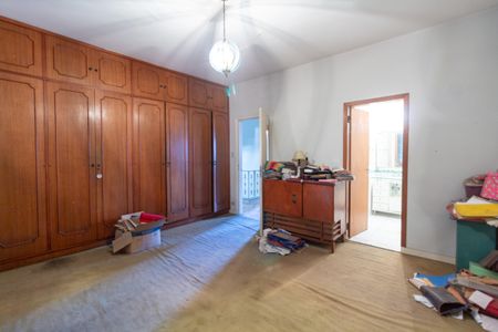 Casa à venda com 500m², 4 quartos e 16 vagas Casa à venda com 500m², 4 quartos e 16 vagasSuíte 1