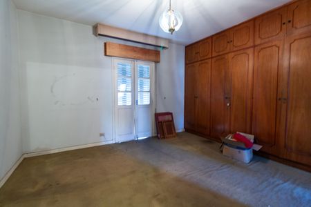 Casa à venda com 500m², 4 quartos e 16 vagas Casa à venda com 500m², 4 quartos e 16 vagasSuíte 1