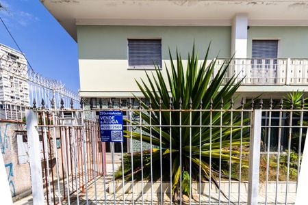 Casa à venda com 500m², 4 quartos e 16 vagas Casa à venda com 500m², 4 quartos e 16 vagasFachada com plaquinha