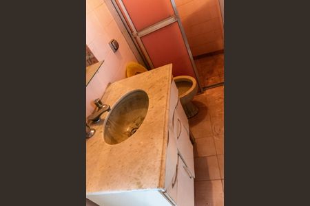 Casa à venda com 500m², 4 quartos e 16 vagas Casa à venda com 500m², 4 quartos e 16 vagasBanheiro de Serviço