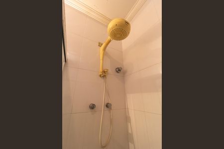 Casa à venda com 500m², 4 quartos e 16 vagas Casa à venda com 500m², 4 quartos e 16 vagasBanheiro da Suíte 1