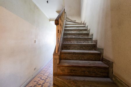 Casa à venda com 500m², 4 quartos e 16 vagas Casa à venda com 500m², 4 quartos e 16 vagasAcesso ao andar superior