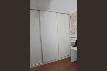 Apartamento à venda com 131m², 3 quartos e 2 vagasSuíte 2 - armarios