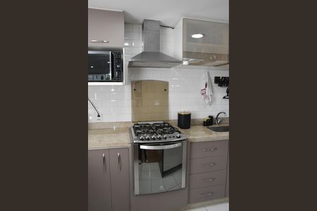 Apartamento à venda com 131m², 3 quartos e 2 vagasCozinha fogao e exaustor