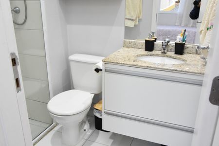 Apartamento à venda com 131m², 3 quartos e 2 vagasBanheiro da Suíte 3