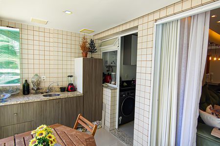 Apartamento para alugar com 84m², 3 quartos e 1 vaga Apartamento para alugar com 84m², 3 quartos e 1 vagaSala - Varanda