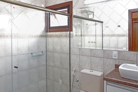 Casa de condomínio para alugar com 180m², 3 quartos e 4 vagasBanheiro - Quarto 2