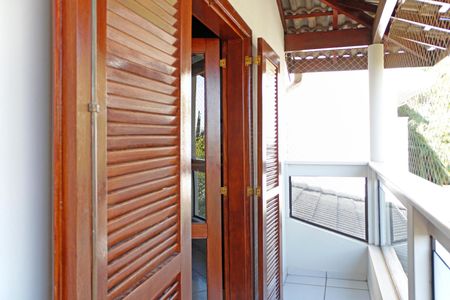 Casa de condomínio para alugar com 180m², 3 quartos e 4 vagasVaranda - Quarto 2