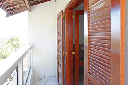 Casa de condomínio para alugar com 180m², 3 quartos e 4 vagasVaranda - Quarto 2