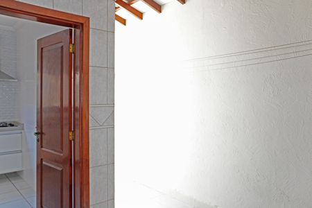 Casa de condomínio para alugar com 180m², 3 quartos e 4 vagasCorredor