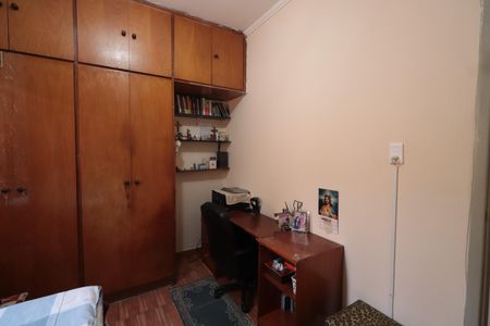 Casa à venda com 292m², 4 quartos e 2 vagas Casa à venda com 292m², 4 quartos e 2 vagasQuarto 2