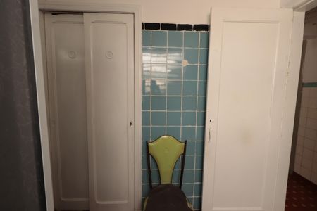 Casa à venda com 292m², 4 quartos e 2 vagas Casa à venda com 292m², 4 quartos e 2 vagasBanheiro