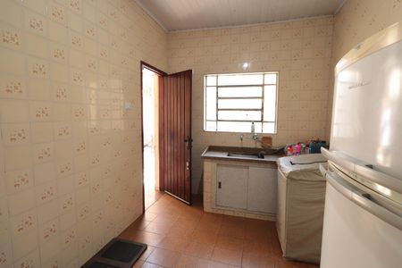 Casa à venda com 292m², 4 quartos e 2 vagas Casa à venda com 292m², 4 quartos e 2 vagasCozinha