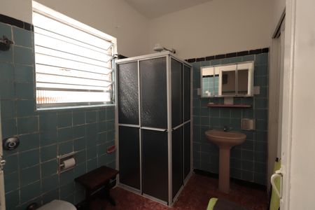 Casa à venda com 292m², 4 quartos e 2 vagas Casa à venda com 292m², 4 quartos e 2 vagasBanheiro