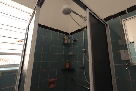 Casa à venda com 292m², 4 quartos e 2 vagas Casa à venda com 292m², 4 quartos e 2 vagasBanheiro