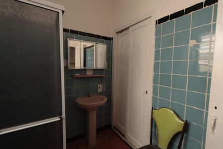 Casa à venda com 292m², 4 quartos e 2 vagas Casa à venda com 292m², 4 quartos e 2 vagasBanheiro