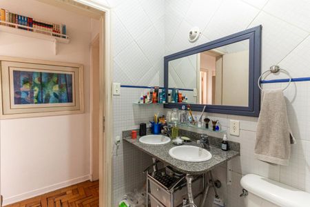 Apartamento à venda com 165m², 3 quartos e 2 vagasBanheiro Social